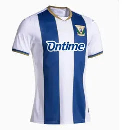 Camisa principal do CD Leganés 2024/25